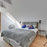 Equus Aparthotel 4*