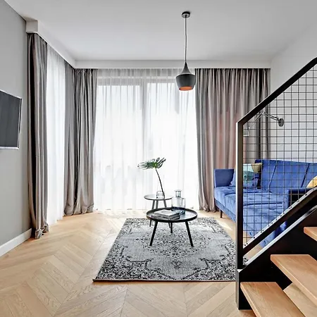 Equus Hotel apartamentowy 3*