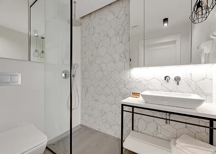 Equus アパートホテル 4*